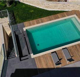 6 bedroom villa with pool and roof terrace, Sveti Stefan, sleeps 12